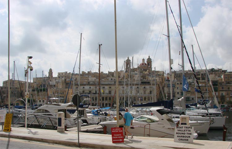 Sliema Malta – Promenade, Shopping & Fähre Valletta